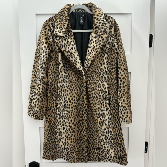 Aqua faux fur leopard jacket. Size small - Picture 1 of 8